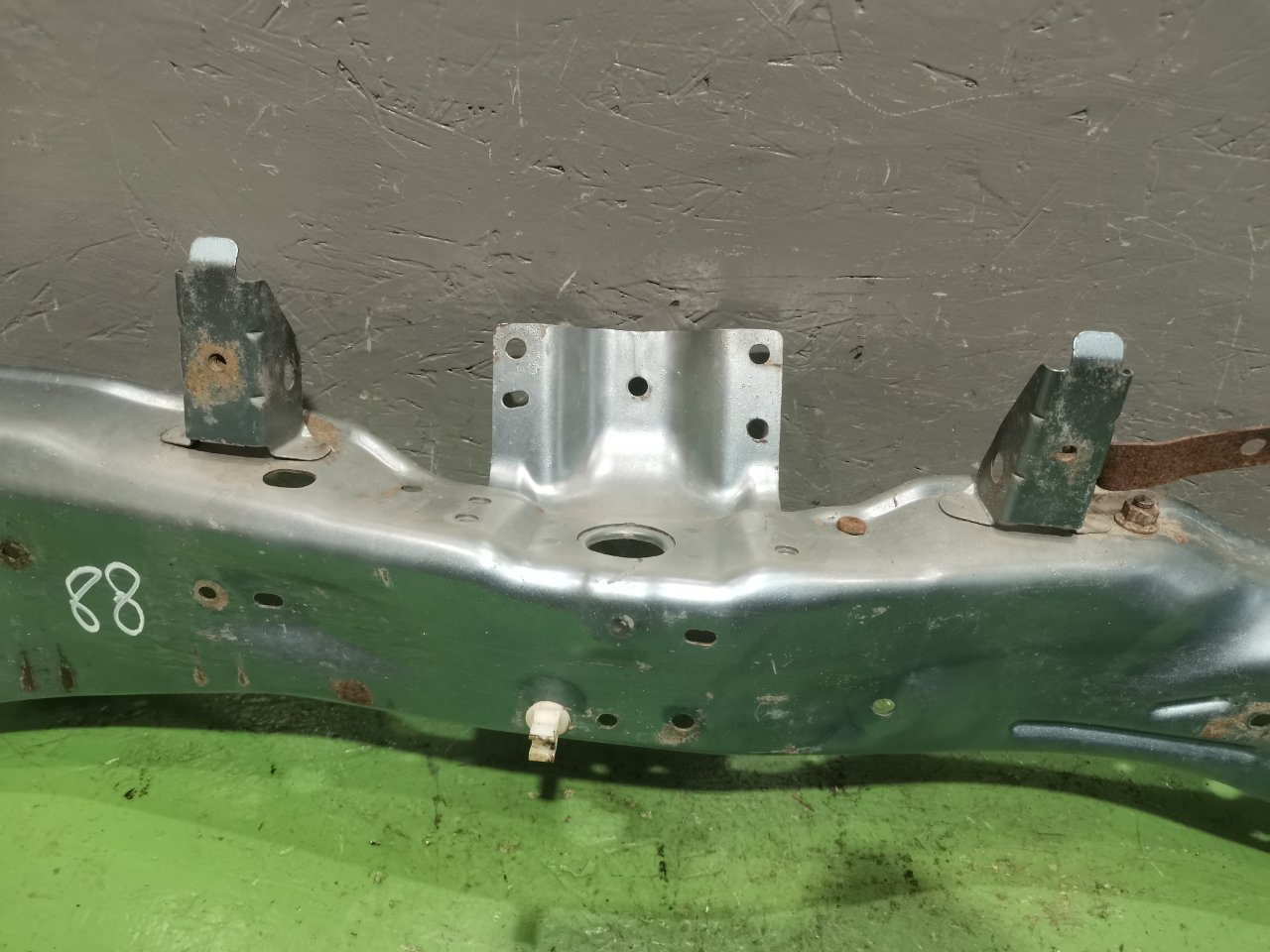 Рамка радиатора lancer 2008 1.8 4B10