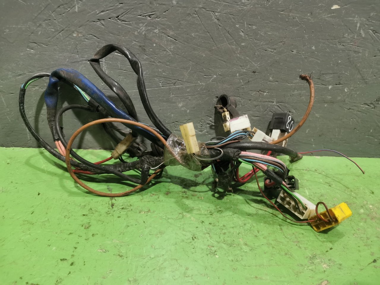 Подкапотная проводка правая ВАЗ 2107 2009 1.6 21067 Б/У