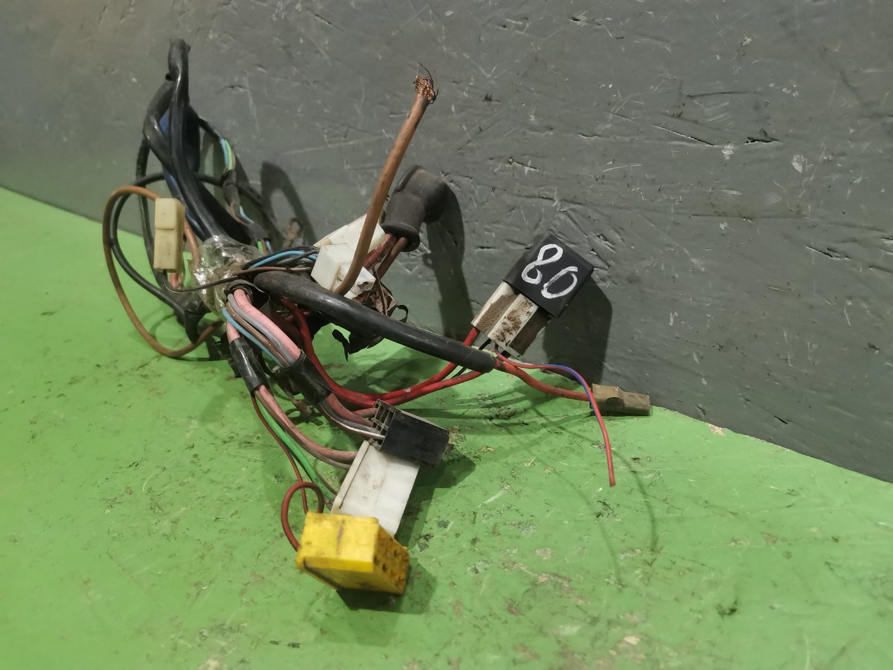 Подкапотная проводка правая ВАЗ 2107 1.6 21067