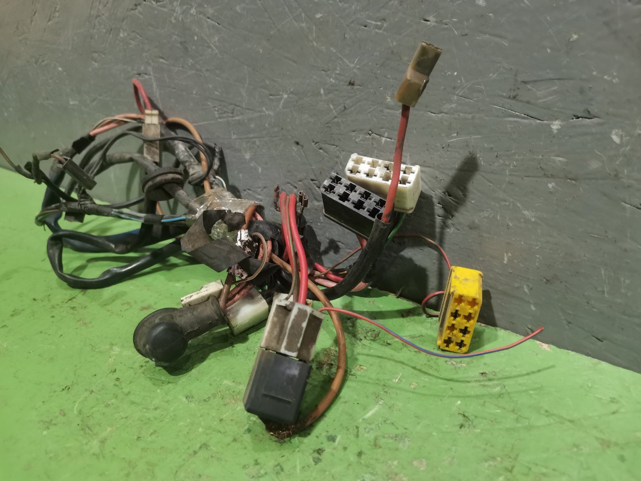 Подкапотная проводка правая 2107 2009 1.6 21067