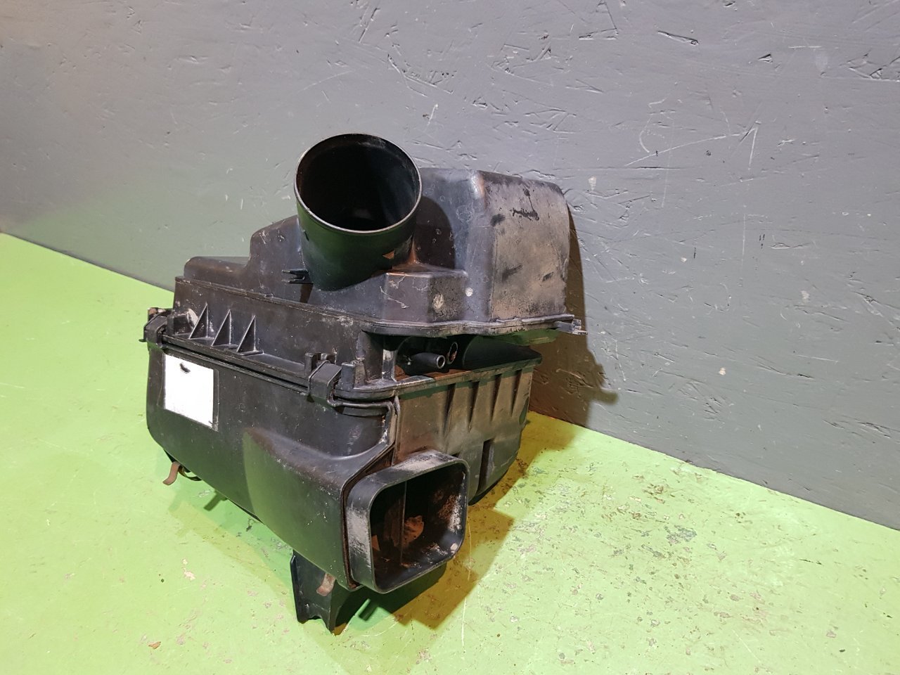 Корпус воздушного фильтра Crown 1996 JZS155 3.0 2JZ-GE