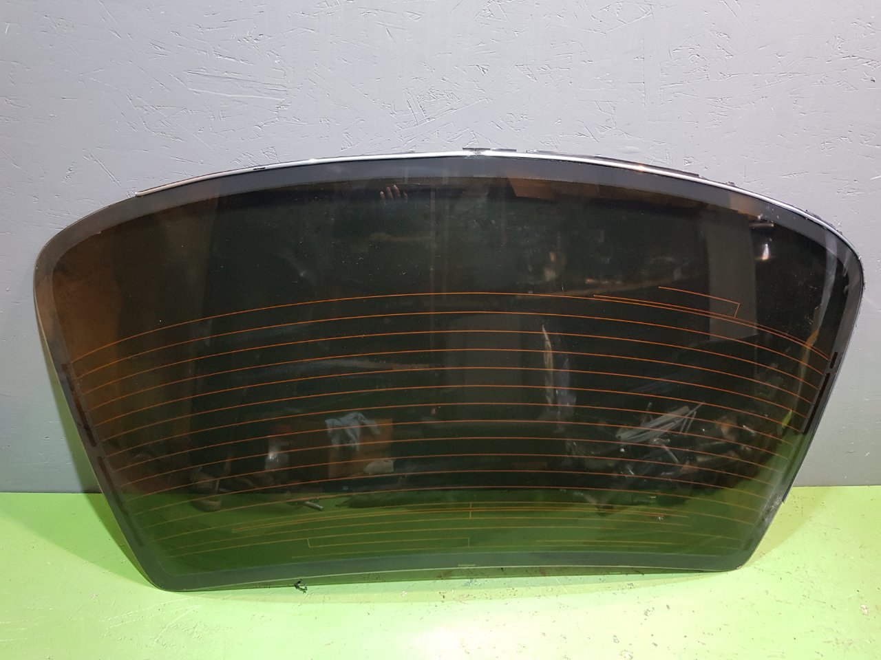 Запчасть стекло заднее Toyota Crown 1996 JZS155 3.0 2JZ-GE Б/У Стекло заднее Toyota Crown 1996 JZS155 3.0 2JZ-GE Б/У