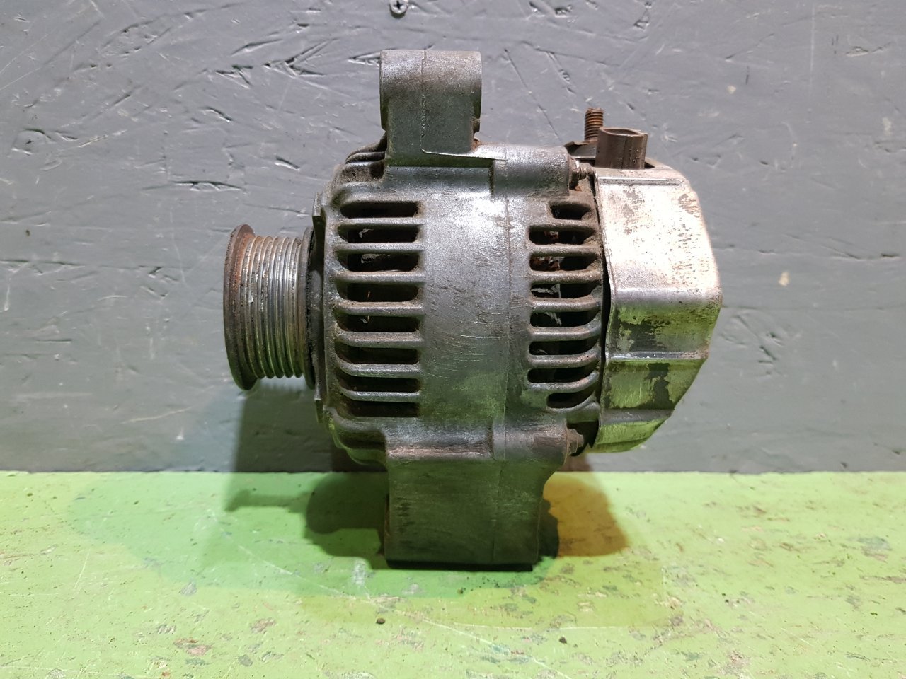 Генератор Crown 1996 JZS155 3.0 2JZ-GE Генератор Crown 1996 JZS155 3.0 2JZ-GE