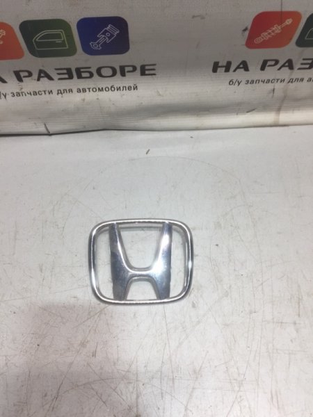 Эмблема Honda Accord (б/у) Эмблема Honda Accord (б/у)