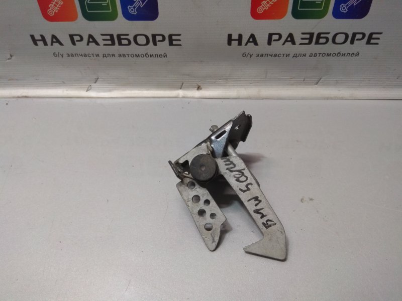 Замок капота Bmw 5 (б/у) Замок капота Bmw 5 (б/у)