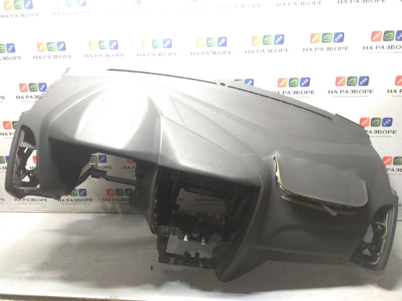 Торпедо Ford Focus 3 (б/у) Торпедо Ford Focus 3 (б/у)