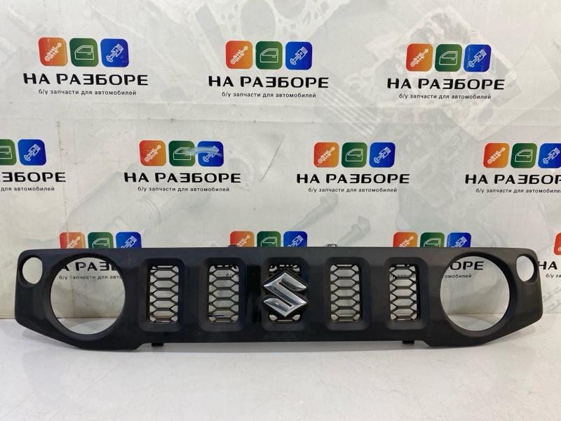 Решетка радиатора SUZUKI Jimny 4 72111-78R0 Б/У