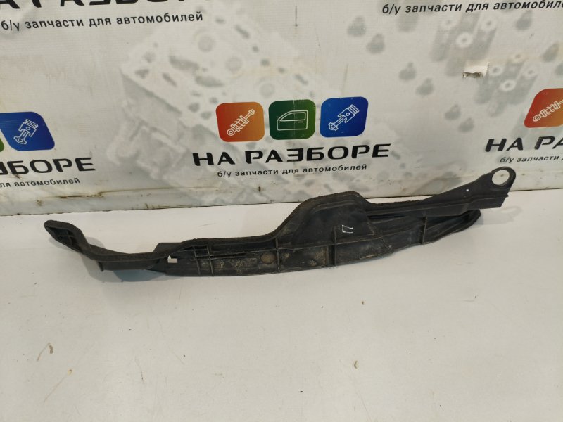 Пыльник крыла правый Toyota Corolla 2007 E150 1ZR-Fe 53827-12080 Б/У