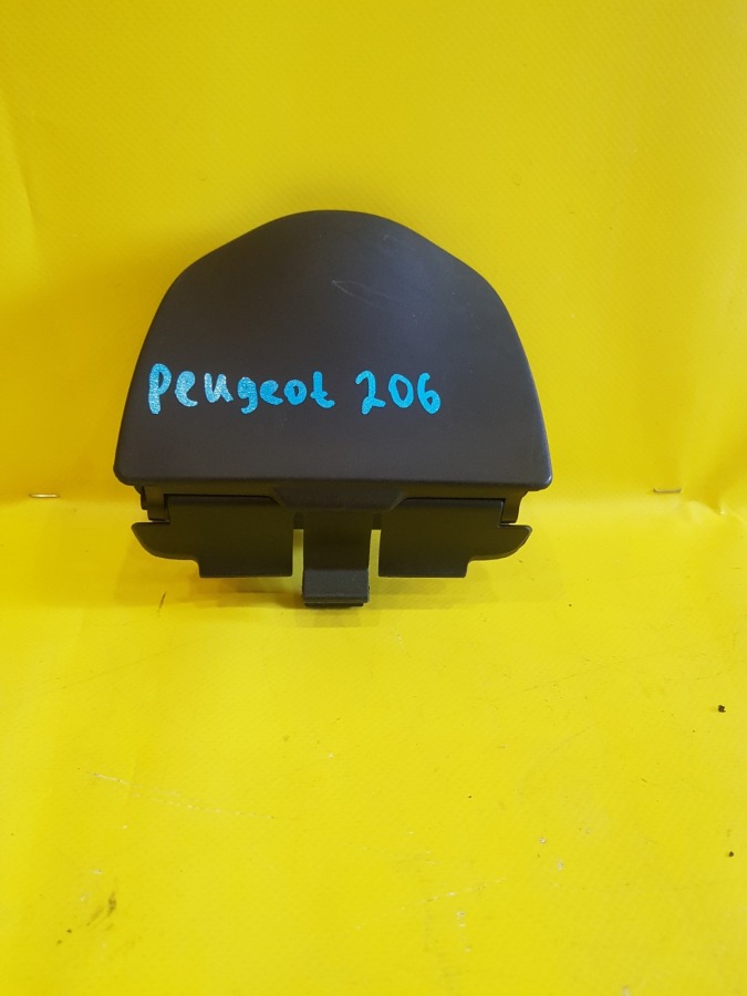 Пепельница Peugeot 206 Пепельница Peugeot 206