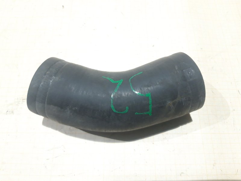 Впускной патрубок турбонадува V50 2004 B5254T3 Впускной патрубок турбонадува V50 2004 B5254T3