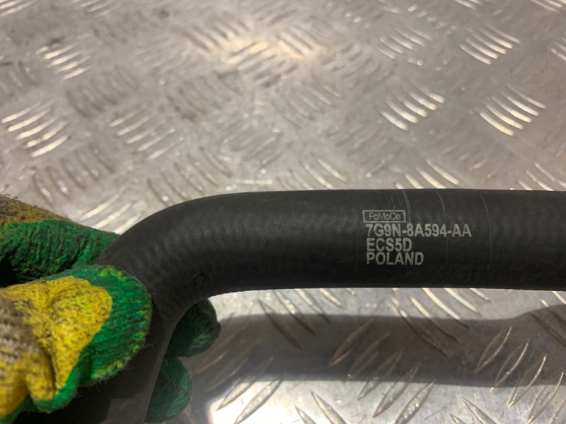 Патрубок системы охлаждения S80 B6324S