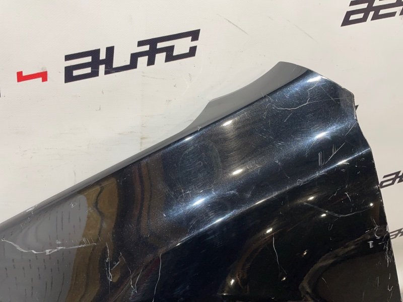 Крыло переднее левое Legacy V