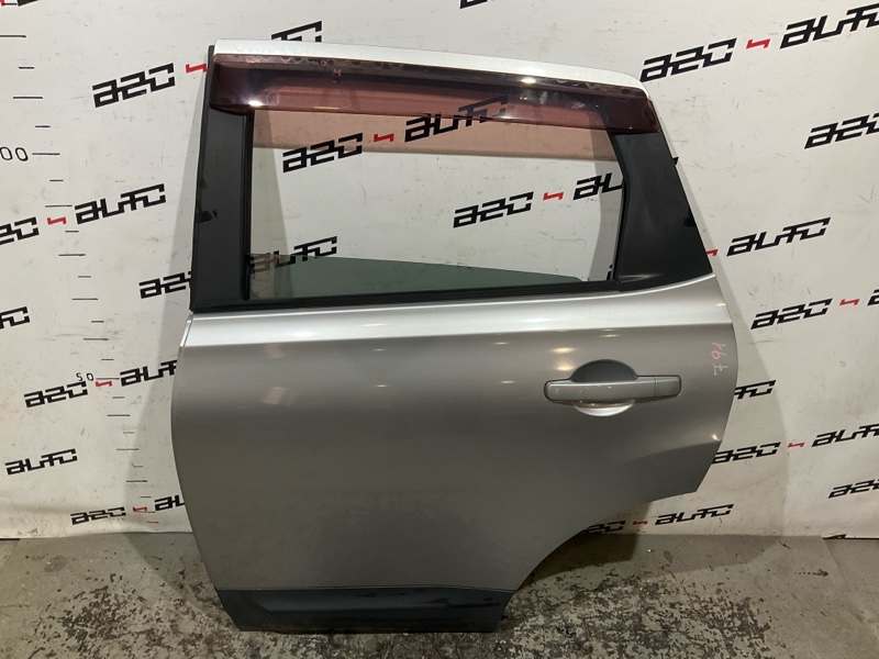 Дверь задняя левая Qashqai 2007 J10 MR20DE