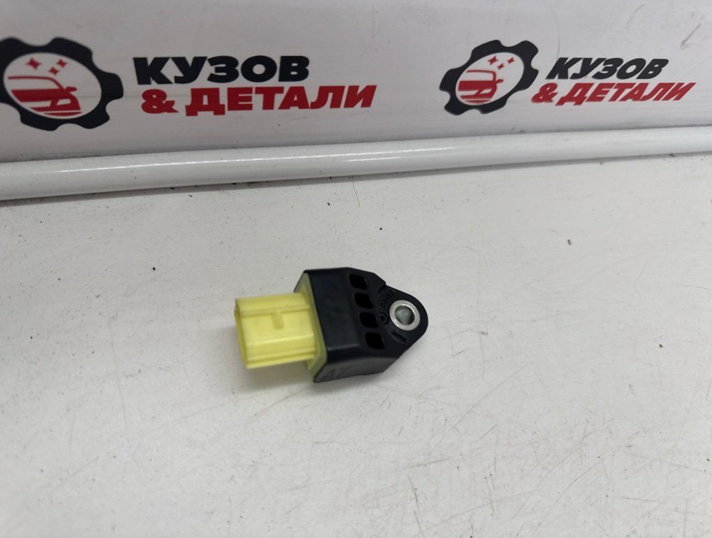 Датчик удара air bag Land Cruiser Prado 2017-2024 150 Датчик удара air bag Land Cruiser Prado 2017-2024 150