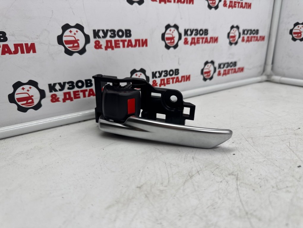 Ручка двери внутренняя правая Camry 2017-2024 V70 Ручка двери внутренняя правая Camry 2017-2024 V70