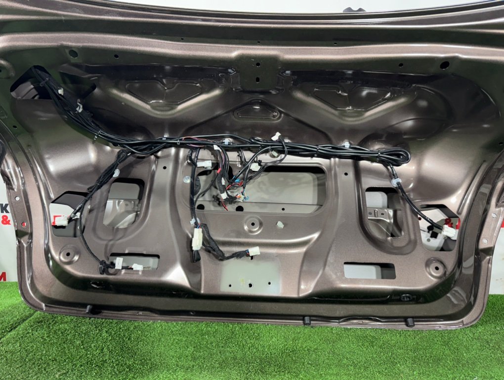 Крышка багажника Q50 2013-2017 V37