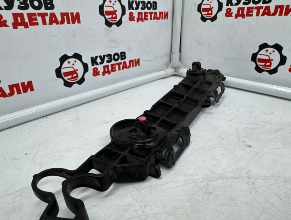 Крепление бампера заднее левое Camry 2017-2021 V70