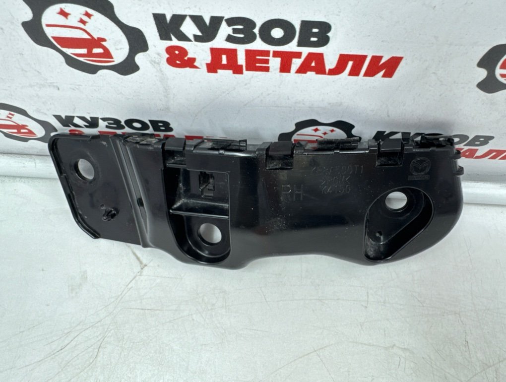 Крепление бампера правое CX5 2018-2022 KF