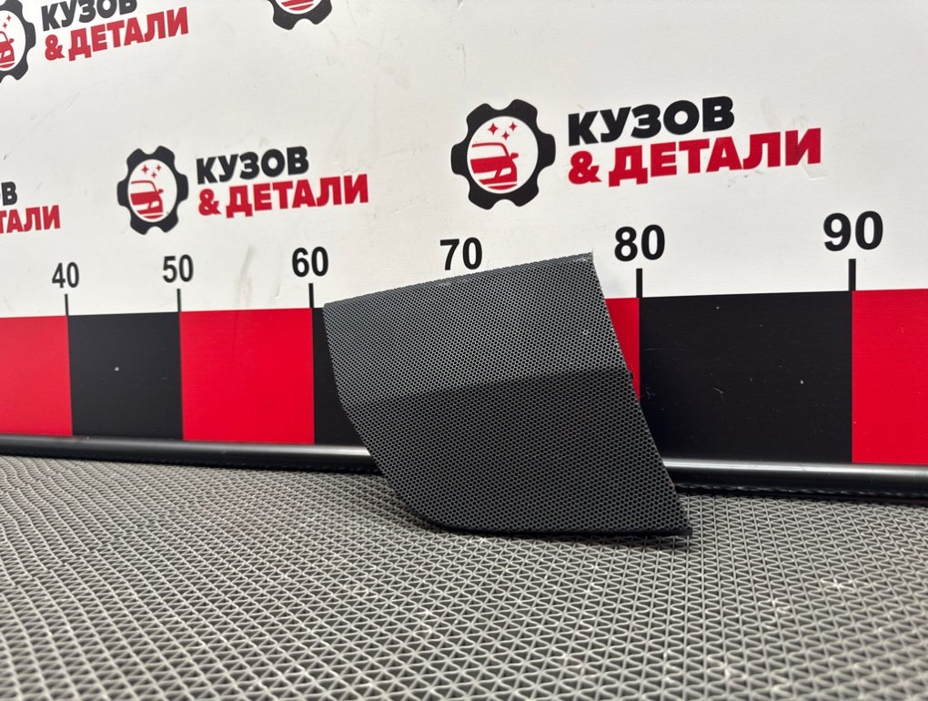 Крышка динамика правая Lexus NX