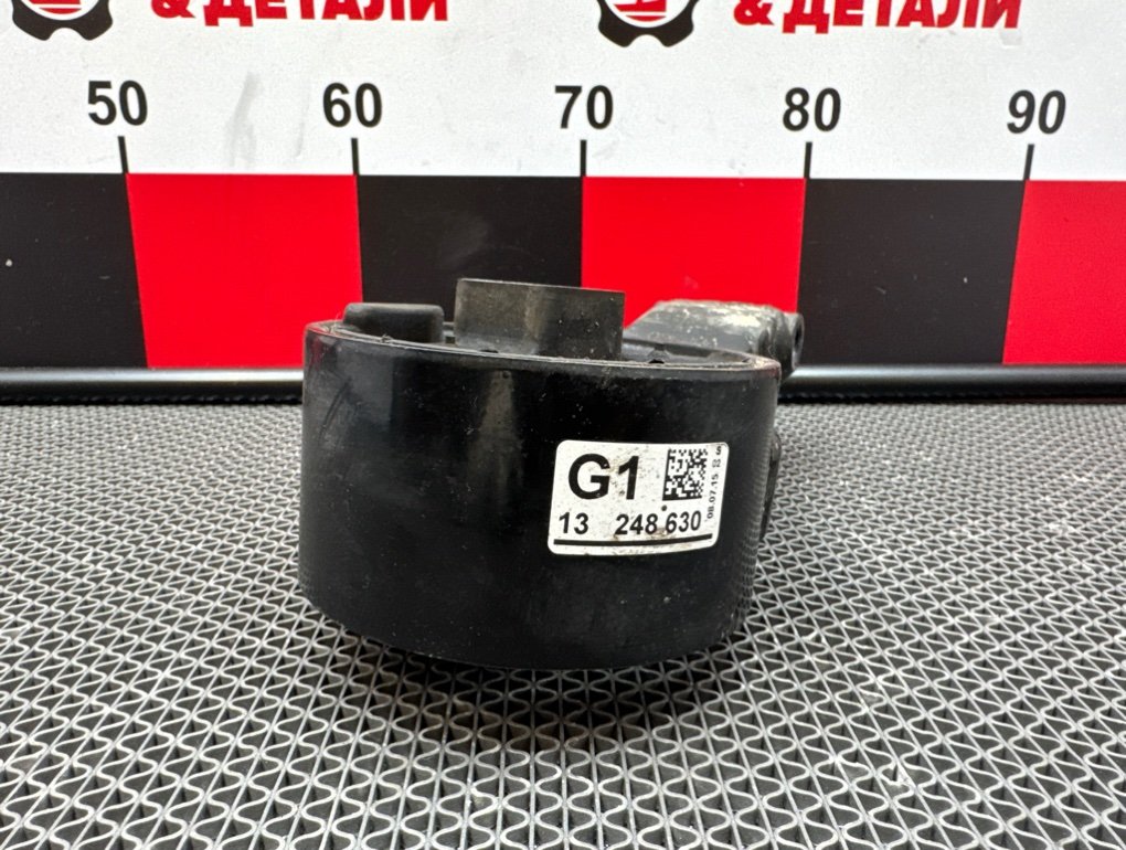 Подушка двигателя задняя Astra J