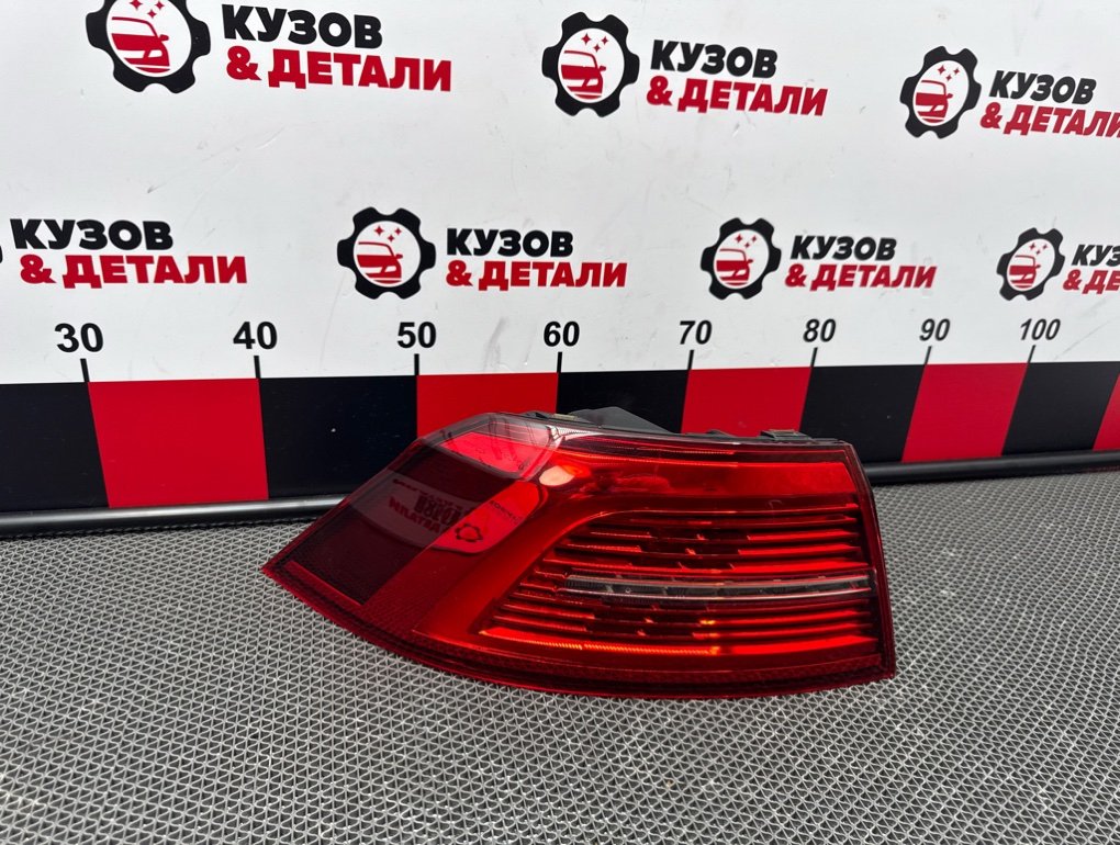 Фонарь в крыло задний левый Passat 2014-2020 B8