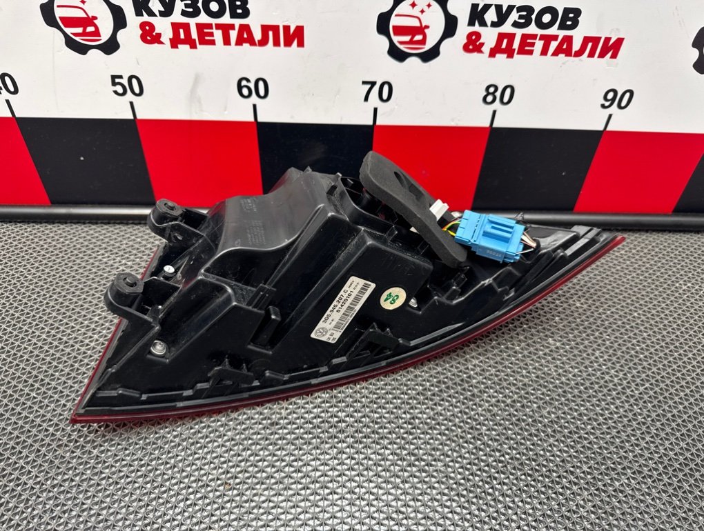 Фонарь в крыло задний левый Passat 2014-2020 B8