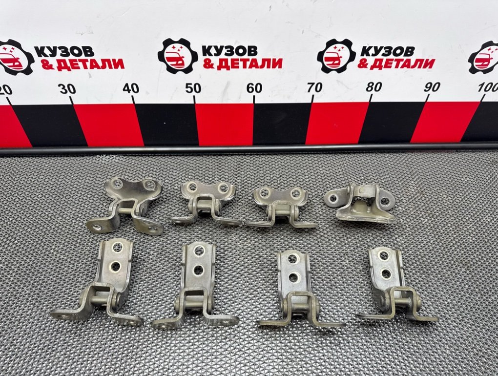 Петля двери передняя левая Toyota Highlander 2013-2017 XU50 68750-20122 контрактная
