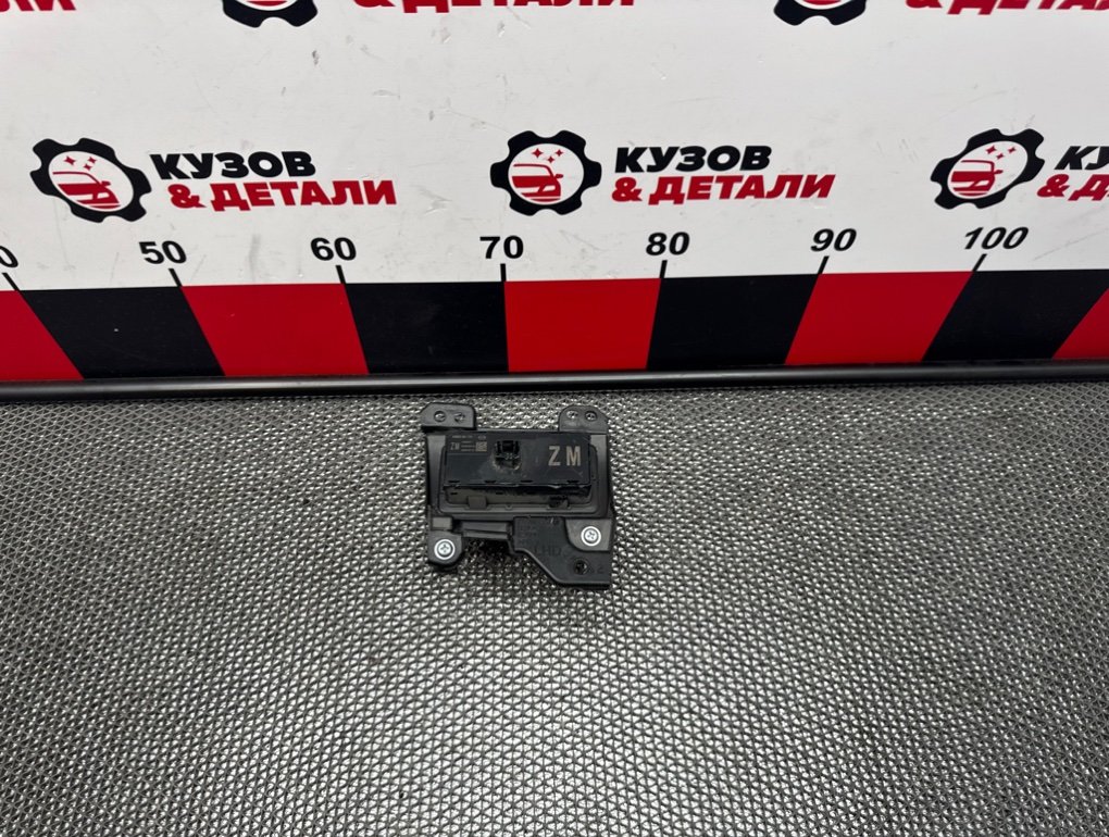 Кнопка антипробуксовочной системы CX5 2017-2022 KF