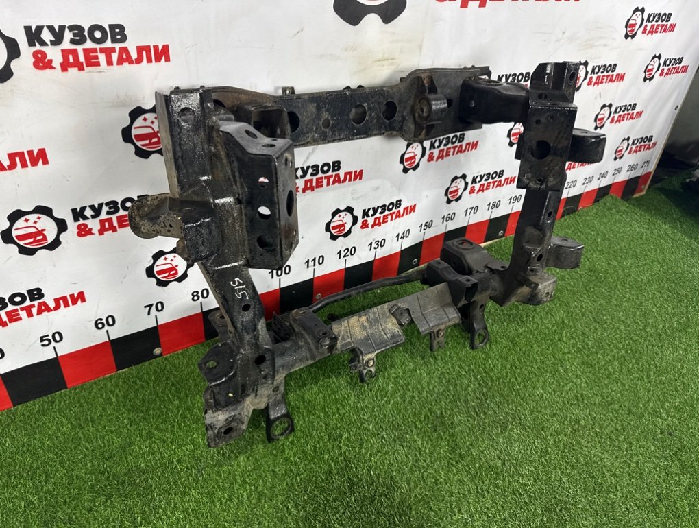 Подрамник передний Mitsubishi Pajero