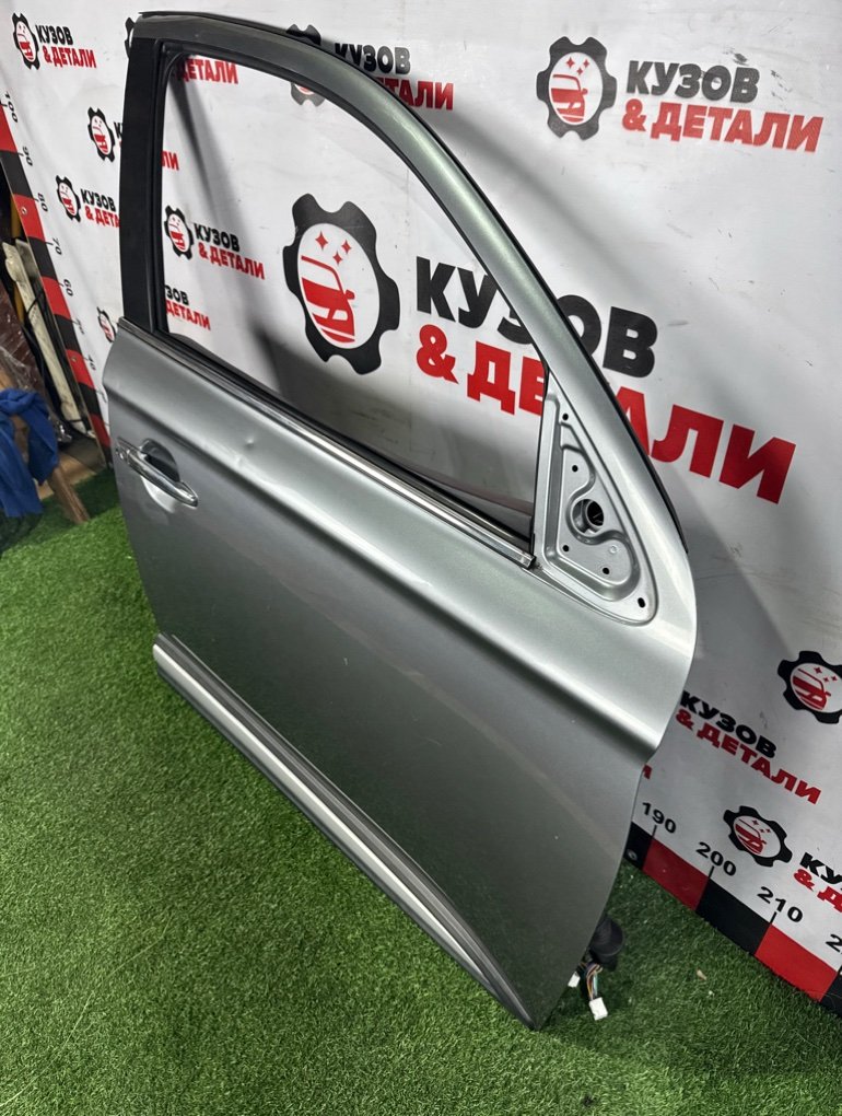 Дверь боковая передняя правая Mitsubishi Outlander 3