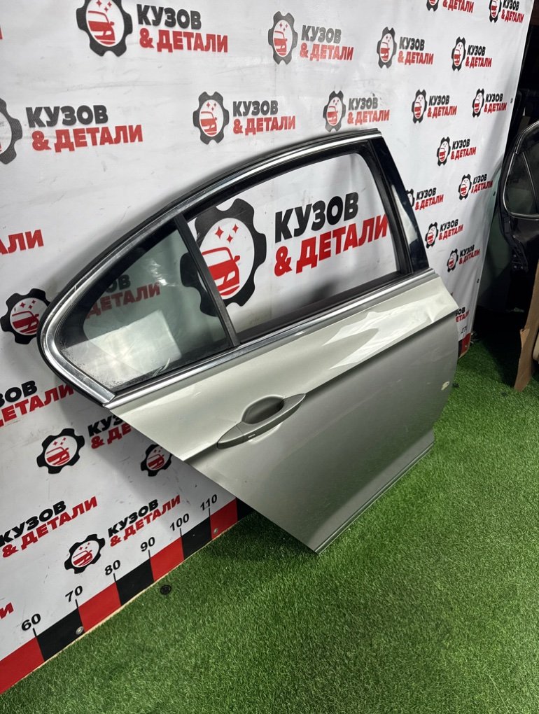 Дверь боковая задняя правая Passat 2014-2020 B8 Дверь боковая задняя правая Passat 2014-2020 B8