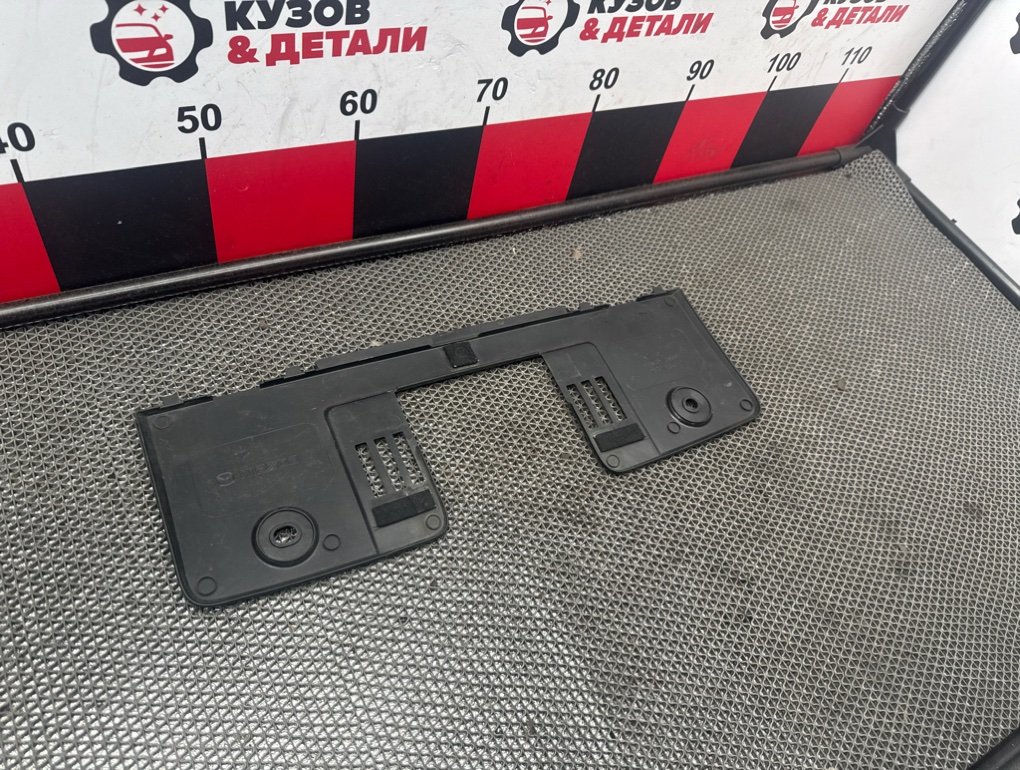 Накладка замка капота CX5 KF Накладка замка капота CX5 KF