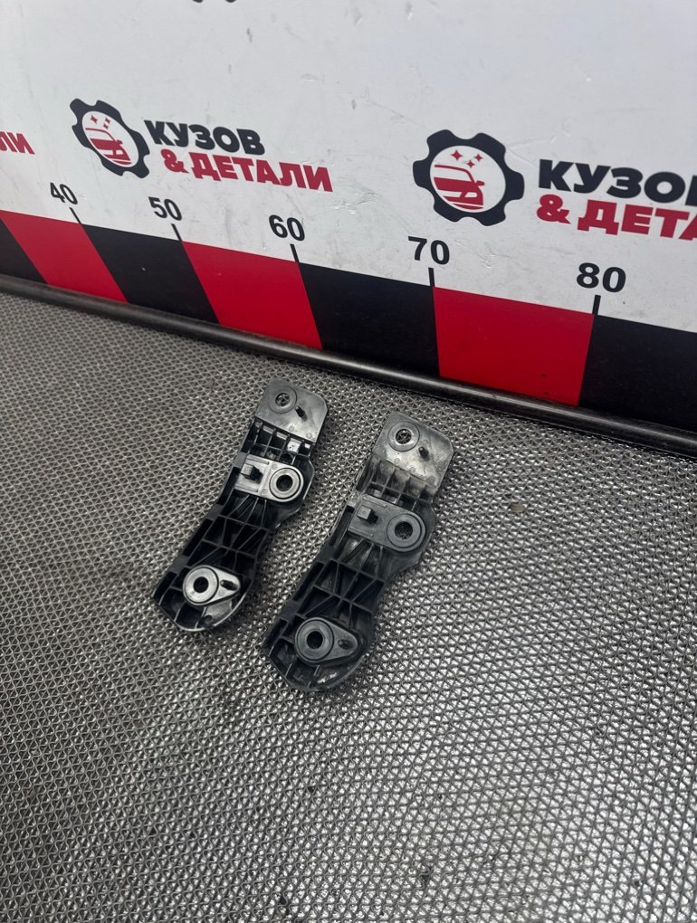 Кронштейн крыла передний правый CX5 KF