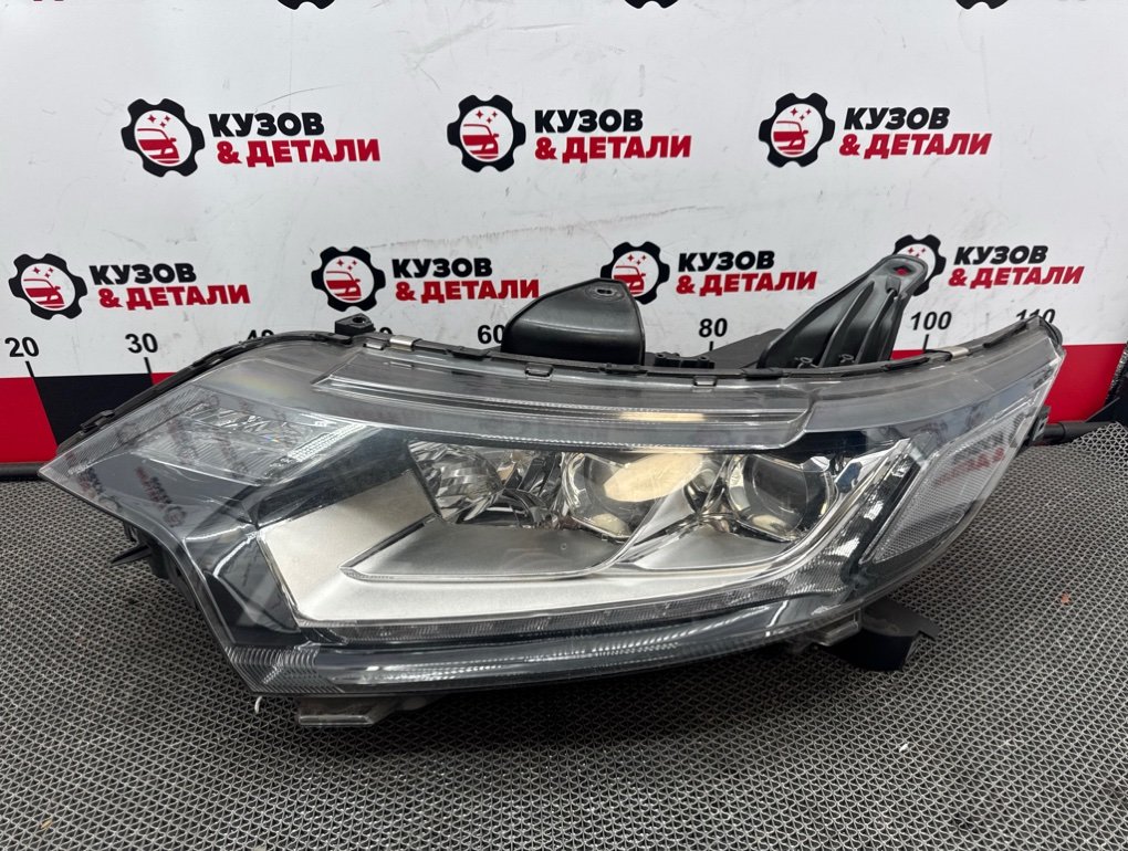 Запчасть фара светодиодная передняя левая Mitsubishi Outlander 2015-2018 3 8301D469 контрактная Фара светодиодная передняя левая Mitsubishi Outlander 2015-2018 3 8301D469 контрактная