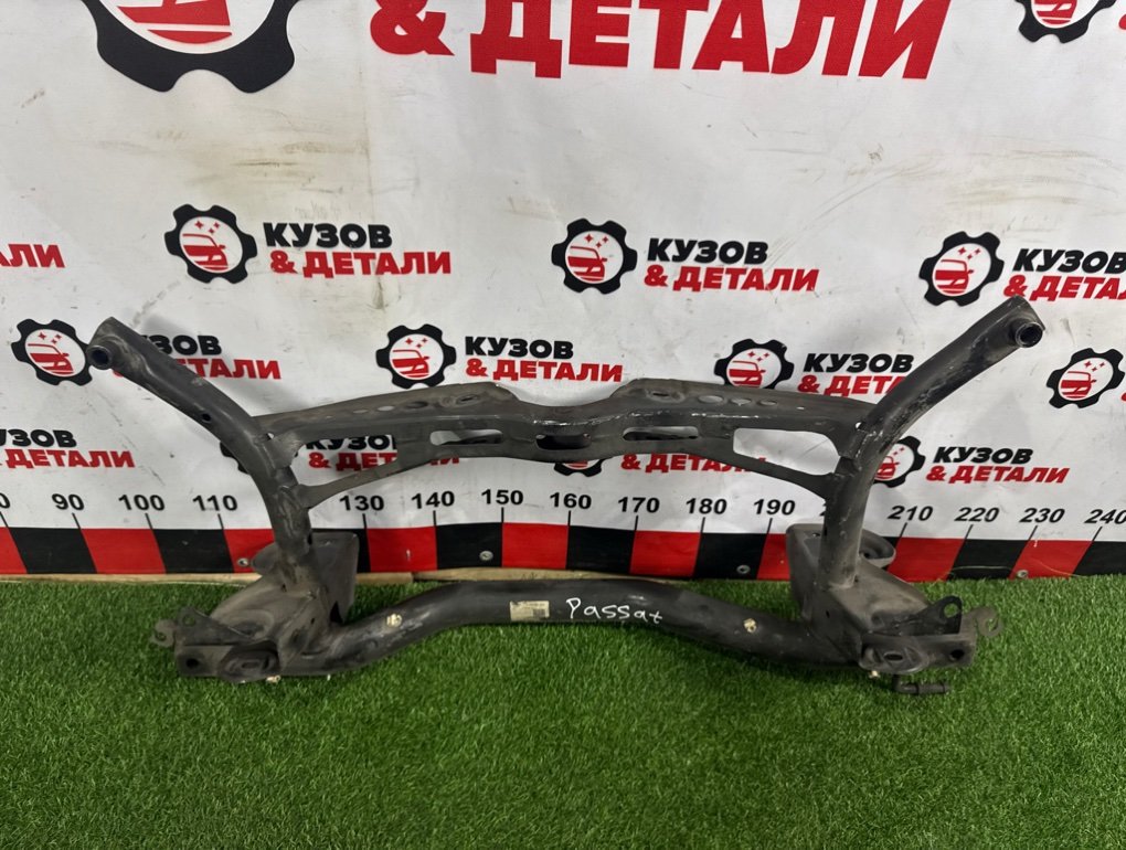 Подрамник задний Passat 2014-2020 B8