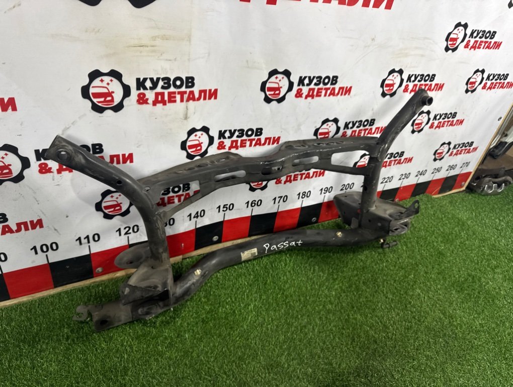 Подрамник задний Passat 2014-2020 B8
