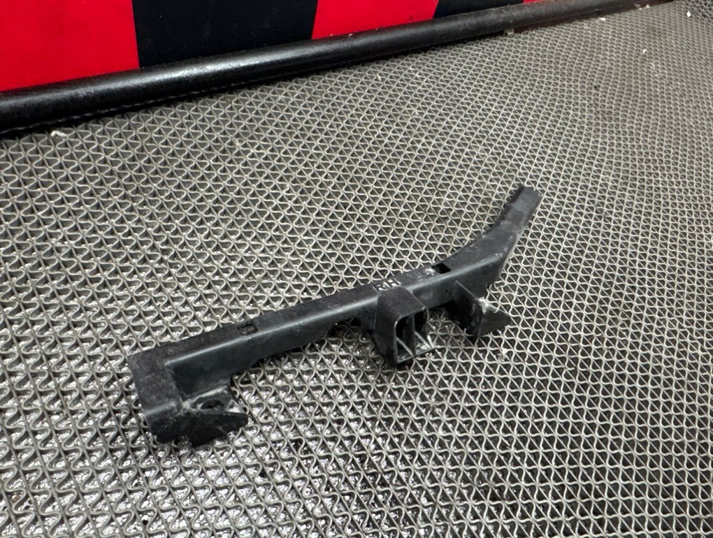 Замок капота Toyota Land Cruiser Prado J150