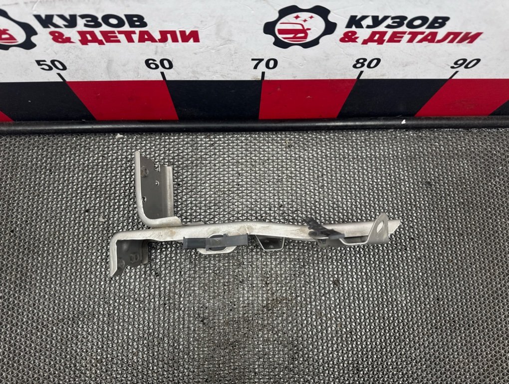 Кронштейн крыла Mazda 6 2012-2018 GJ