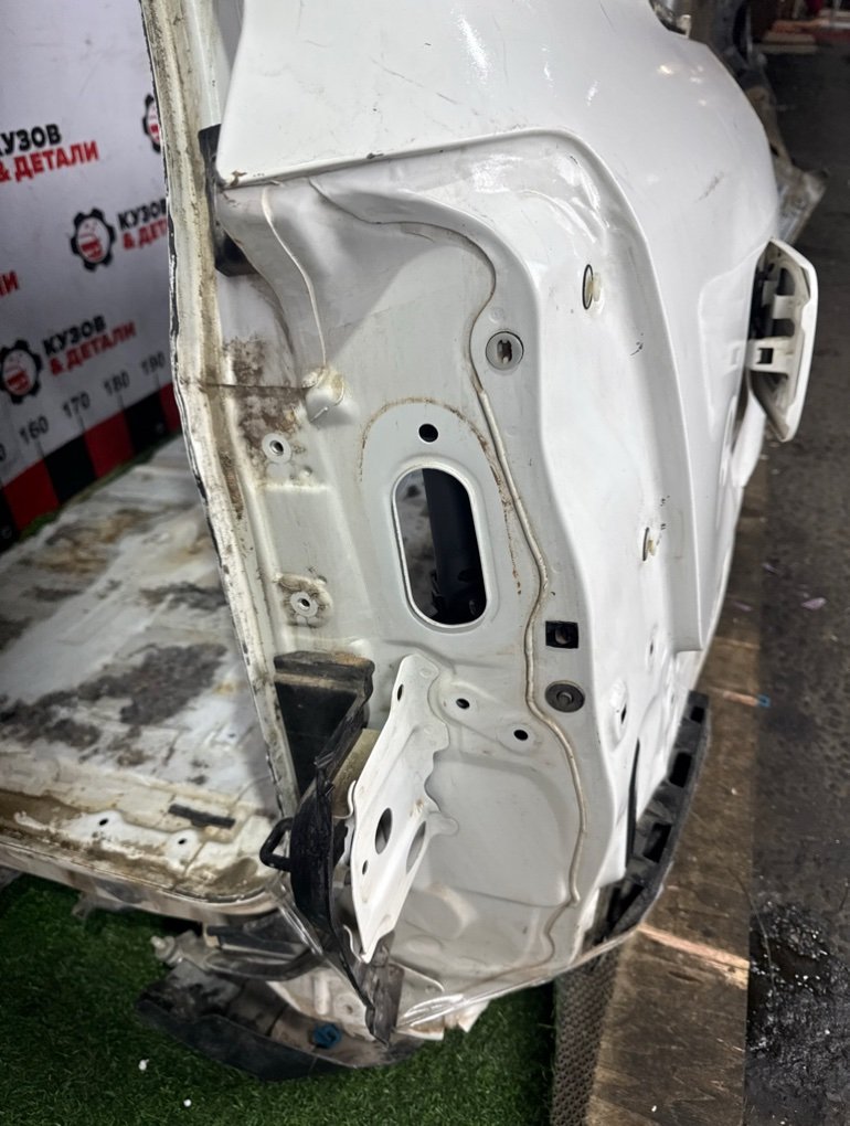 Крыло заднее правое Land Cruiser 2009-2021 J200