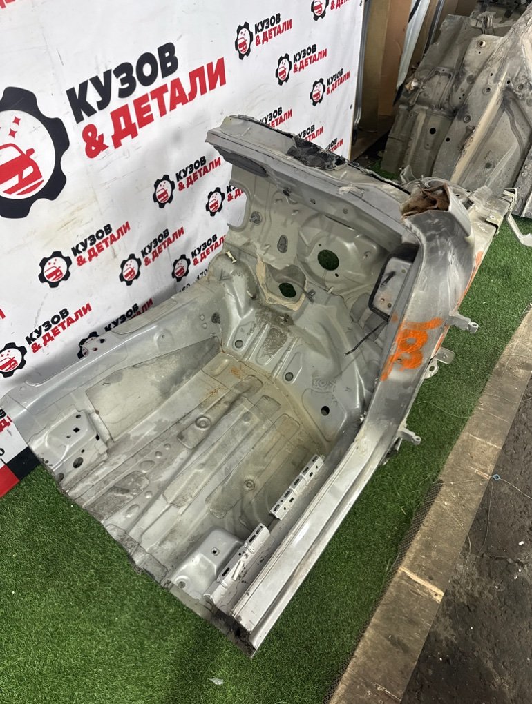 Лонжерон передний правый Passat 2014-2020 B8