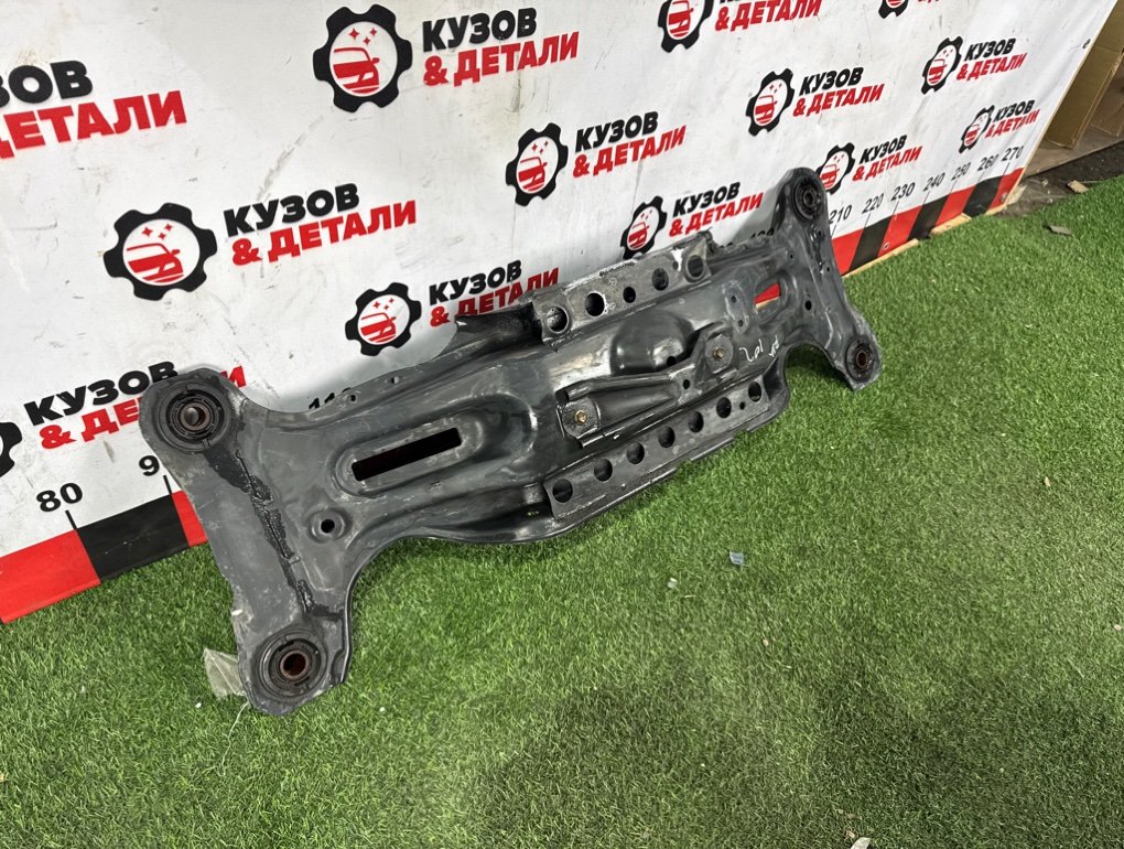 Подрамник задний Camry 2001-2018 V30 40 50