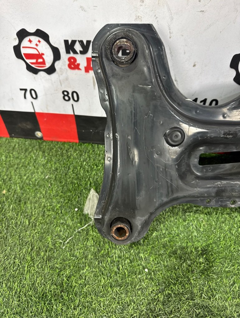 Подрамник задний Camry 2001-2018 V30 40 50