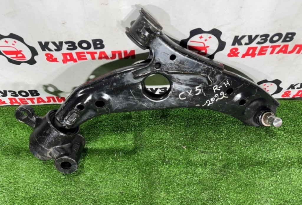 Рычаг подвески нижний передний правый CX5 2017-2022 KF Рычаг подвески нижний передний правый CX5 2017-2022 KF