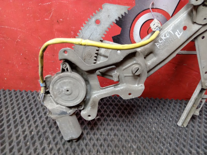 Стеклоподъемник задний левый ASCOT CE4 G20A Стеклоподъемник задний левый ASCOT CE4 G20A