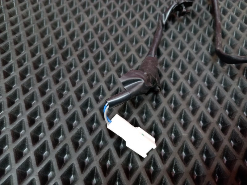 Замок ремня безопасности NISSAN JUKE F15 HR16DE