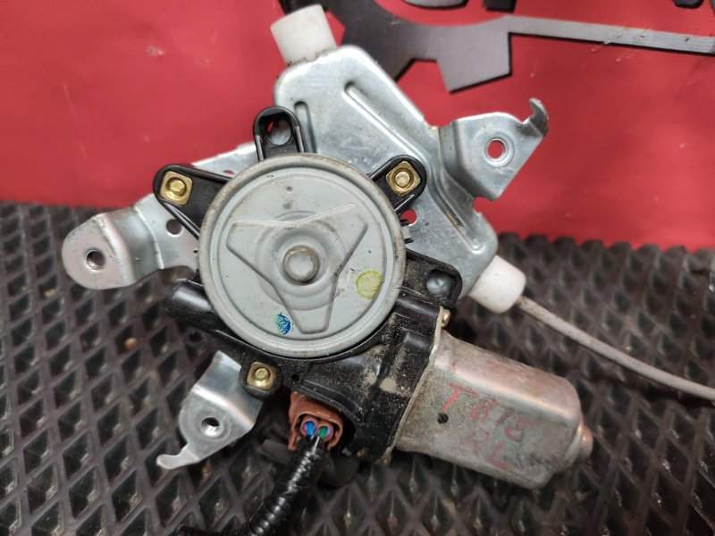 Стеклоподъемник задний левый MURANO 2005 Z50 VQ35DE Стеклоподъемник задний левый MURANO 2005 Z50 VQ35DE