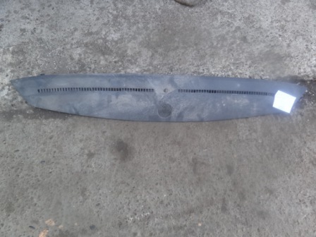 Запчасть накладка на торпедо Cadillac SRX 2007 Б/У Накладка на торпедо Cadillac SRX 2007 Б/У