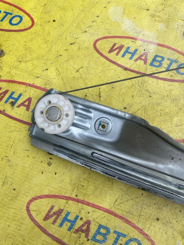 Стеклоподъемник механический задний правый Cruze 2013 Седан F16D3