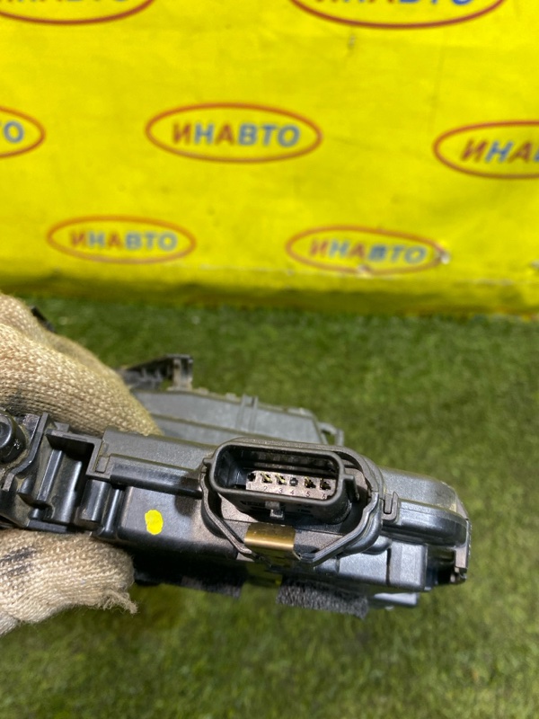 Замок двери передний правый Kaptur 2019 F4R410