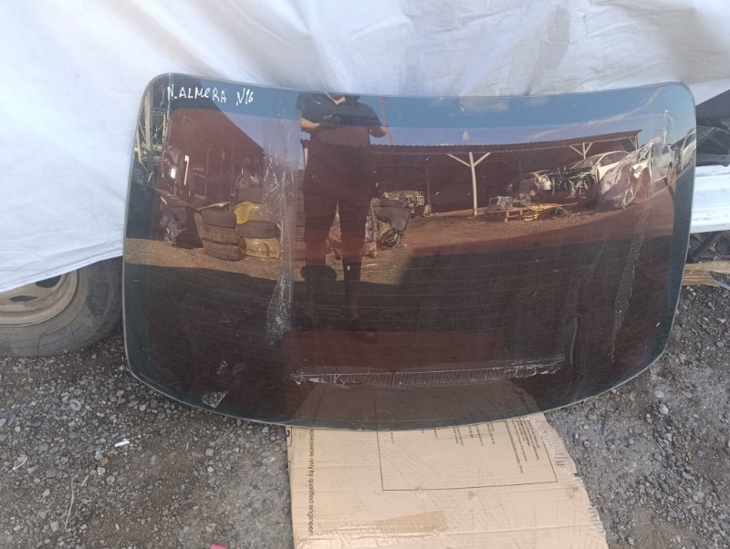 Стекло заднее Nissan Almera N16 797009M700 Б/У